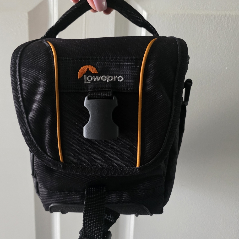 Aventura Black Camera Bag